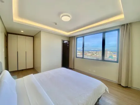 City Center Executive Hotel（Manila Airport and PITX） Отели рядом с достопримечательностью «Arista Place»