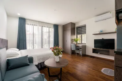 Granda Lake View Hotel & Apartment