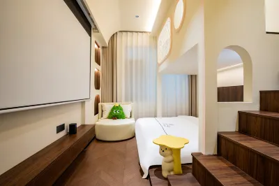 Beihai Silver Beach One Night One Summer B&B Hotels in 