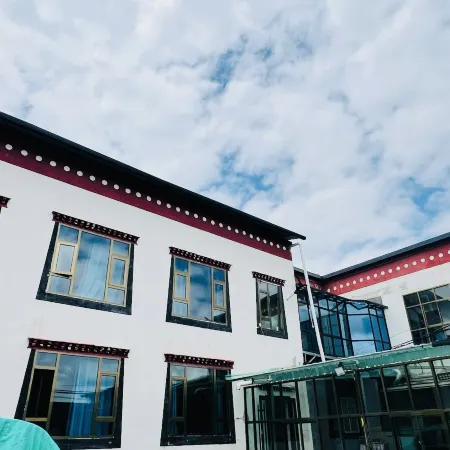 Luqu Yangqing Homestay Hotel