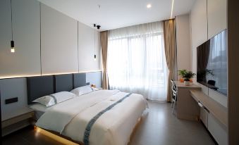 Zhujun Hotel (Neijiang High-speed Railway North Station Normal College)