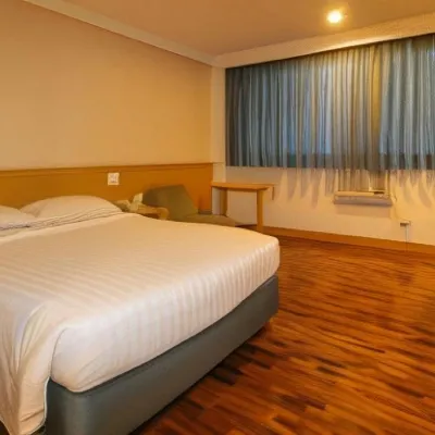 Aloha Hotel, Manila Hotels near Aliw Theatre