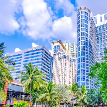 MCollection - Business & Leisure Stay in Eastwood City Отели рядом с достопримечательностью «Павильон для мероприятий Blue Leaf Cosmopolitan»