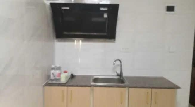 The Magpie Homestay (Hongxing Macalline Branch)