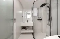 Lume White · Childhood Fun Hidden Luxury Parent Child Homestay (Chengdu Panda Base Branch)