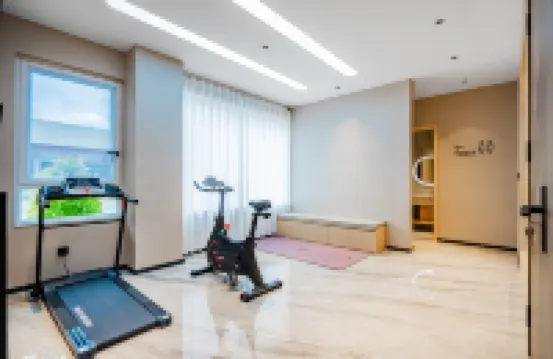 Baoshan Yuezhijia Hotel (Baoshan Qinghuahai Wetland Park Store)