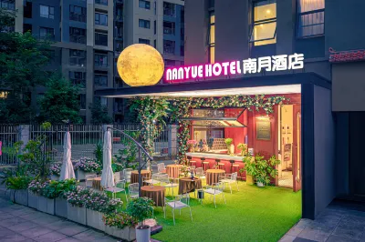 Nanyue Hotel (Kunming Xinluojiwan Charm City Branch) Hotels in New Asia Athletics Park