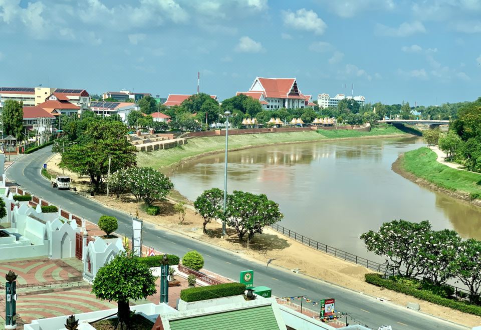 Wangchan Riverview HotelOver view
