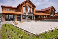 Yvonne Feast & Villa Hotels near YunZhi MengYuan WenHuaCheng BuXingJie