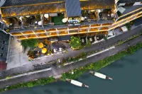 Eternal Love Across Three Lifetime-Art Homestay in Fenghuang Ancient Town Hotel a Fenghuang