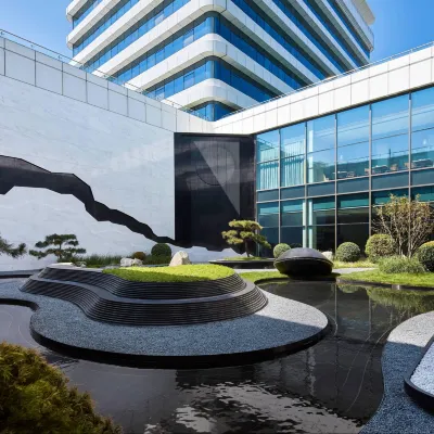 Courtyard by Marriott Qinhuangdao West Hotels near Beidaihe Railway Station