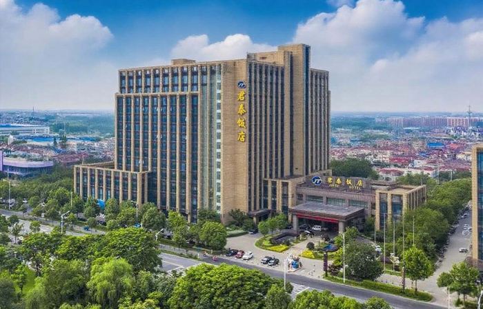 Yangzhong Juntai Hotel