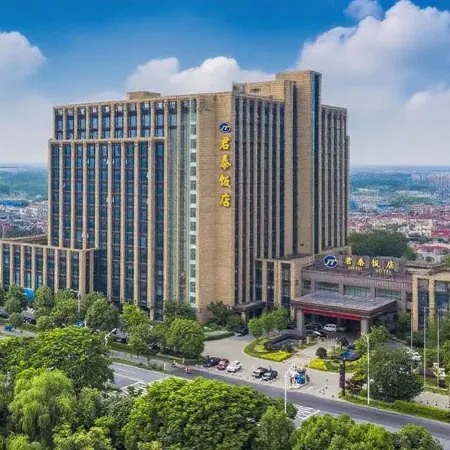 Yangzhong Juntai Hotel