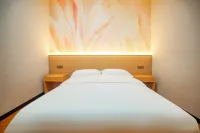 中興酒店 Hotels in Baofeng County