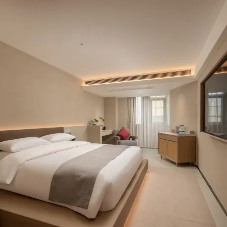 Happy Hotel
