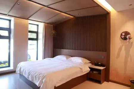 No. 32 Courtyard Homestay Отели в г. Чжаочжоу