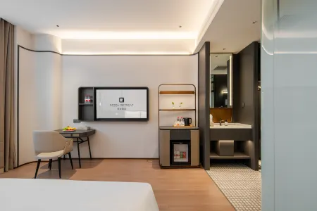 Rezen Retreat · Xintang (Luoyang Longmen High-Speed Railway Station East Plaza) Отели рядом с достопримечательностью «Xiangshan Temple»