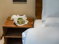 Qingbo Private Hot Spring Hotel (Huangshan Liyang Old Street Store) Hotels near Huangshan Tunxi International Airport