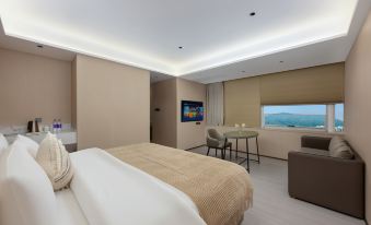 Jingu Boyu Hotel Apartment (Longjing Metro Station)