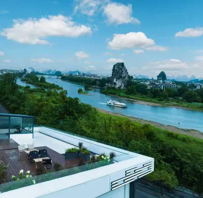 Guilin Mingjiang Hotel (Two Rivers and Four Lakes Elephant Trunk Hill)