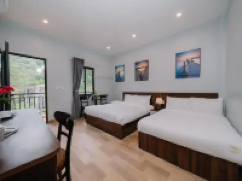 Napoli Hostel Cat Ba Hôtels à : Cát Hải