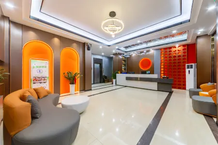 Lufeng Jiajia Smart Hotel (Lufeng Donghai Suibao Department Store) Отели рядом с достопримечательностью «Shanwei Administration College Lufeng Branch»