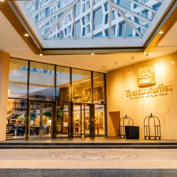 Montien Hotel Surawong Bangkok Отели рядом с достопримечательностью «Станция Mrt Сам Ян»