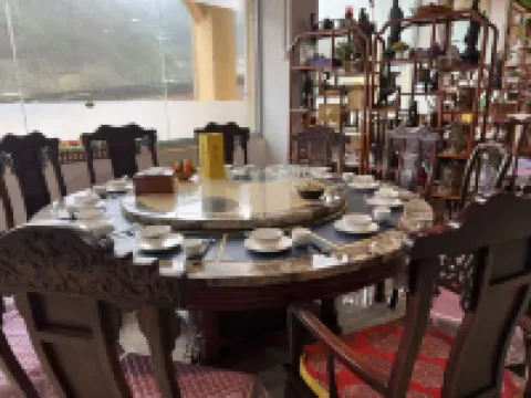 Huagang Yuelan Bay Hotel