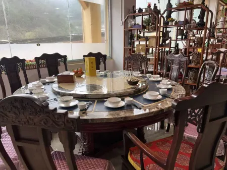 Huagang Yuelan Bay Hotel