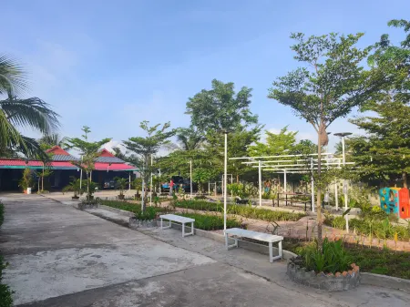 AHHA Bungalow Kampot