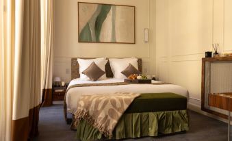 Hotel DU Palais Bourbon