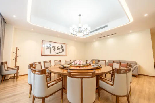 Lvcongpo Holiday Hotel