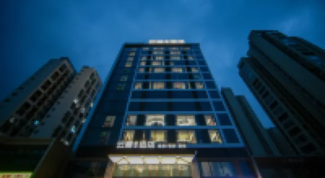 cloud hotel