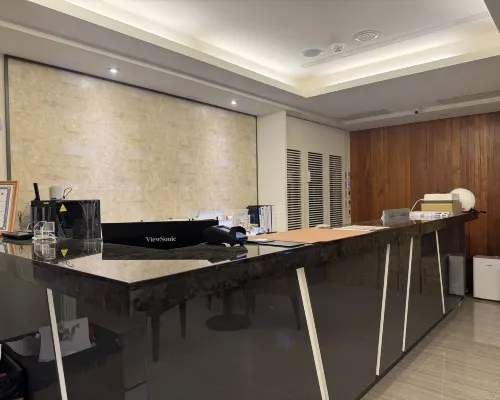 Moon Xinxing Hotels near Fengshan
