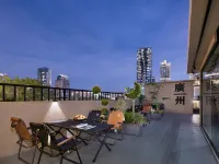 BYOU  APARTMENT (Guangzhou Shamian Cultural Park Subway Staion) Hotels near Hoi Tong Monastery