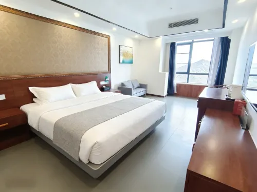 Junshang Business Hotel (Enshi Railway Station) - 2-Star