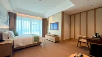 Gaoyou Shenju Mountain Hot Spring Hotel - balcony