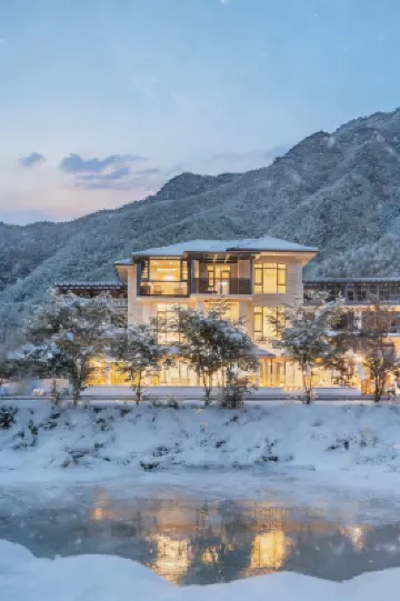 Cloud RAINBOW· Monet Garden · Stream Tracing Resort Homestay