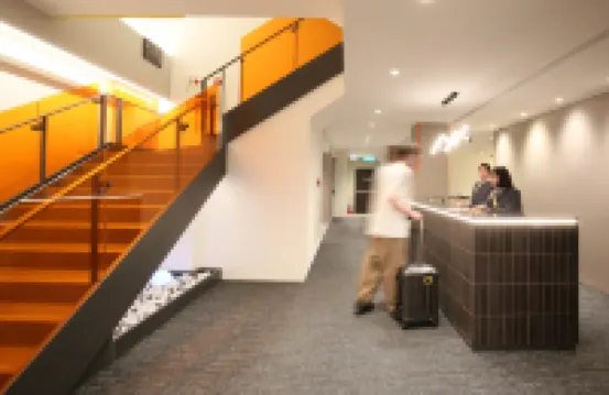 新驛旅店（台北車站二館）