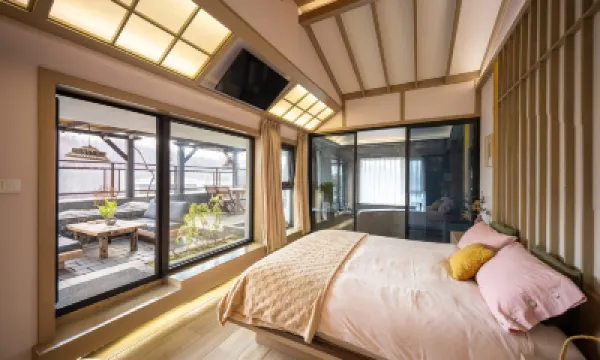 鳳城十二号院 のホテル