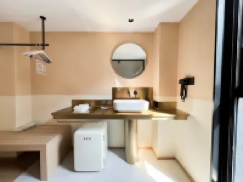 Ando Hotel