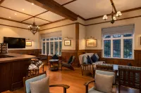 The Hill Club - 3-Star