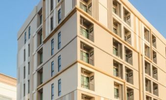 IMPRESS Hotel HUAI Khwang