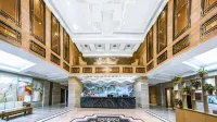 Yilong International Hotel (Xincai Moon Bay Park)