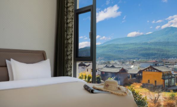 Shanju Xuese Snow Mountain Scenic Hotel