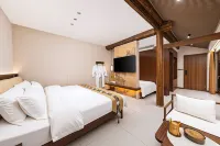 Yaoshe·Chinese-style Elegant Courtyard Vacation Stay (Pingyao Ancient City Scenic Area Branch)