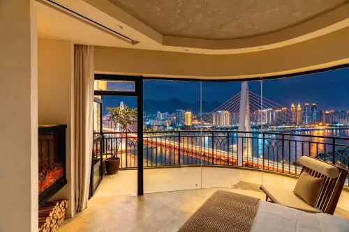 Nancy's Lanxi Riverview Beauty Hotel (Chongqing Jiefangbei Hongyadong Branch)