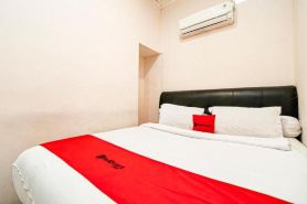 RedDoorz @ Fella Homestay Glugur Medan