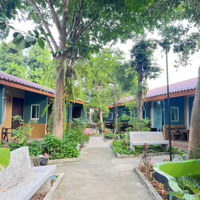 Q Zone Boutique House Hotels near Ayutthaya Royal Palace