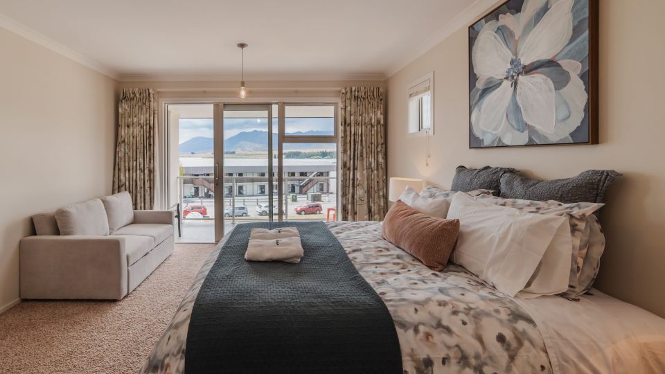 Ohana Tekapo Vista - 3BR, Hot Tub & Stunning Views